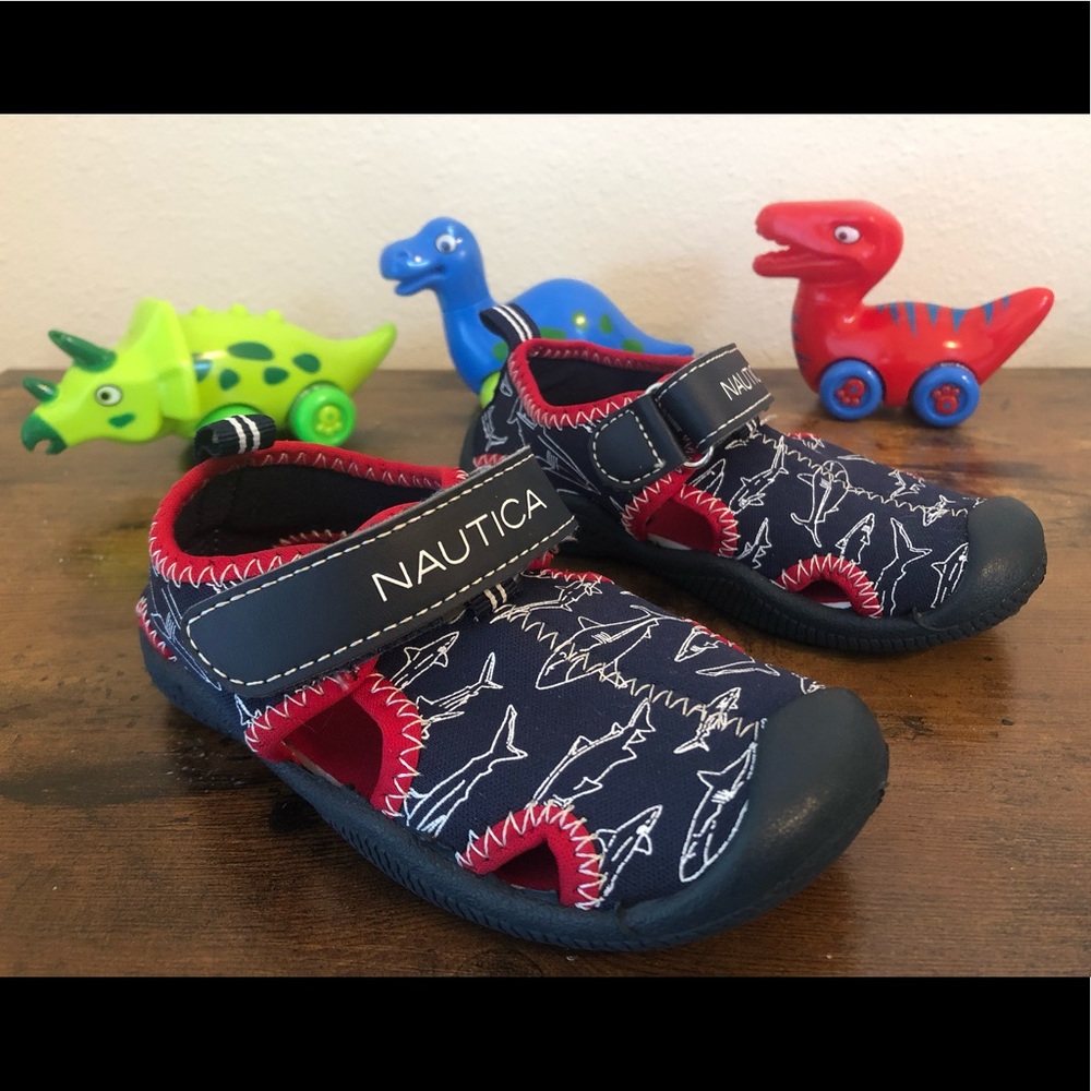 Nautica water shoes